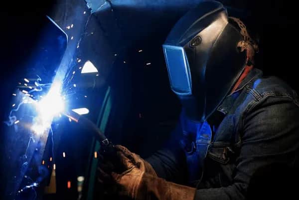 Ile zarabia spawacz we Włoszech? Zaskakujące fakty o wynagrodzeniu