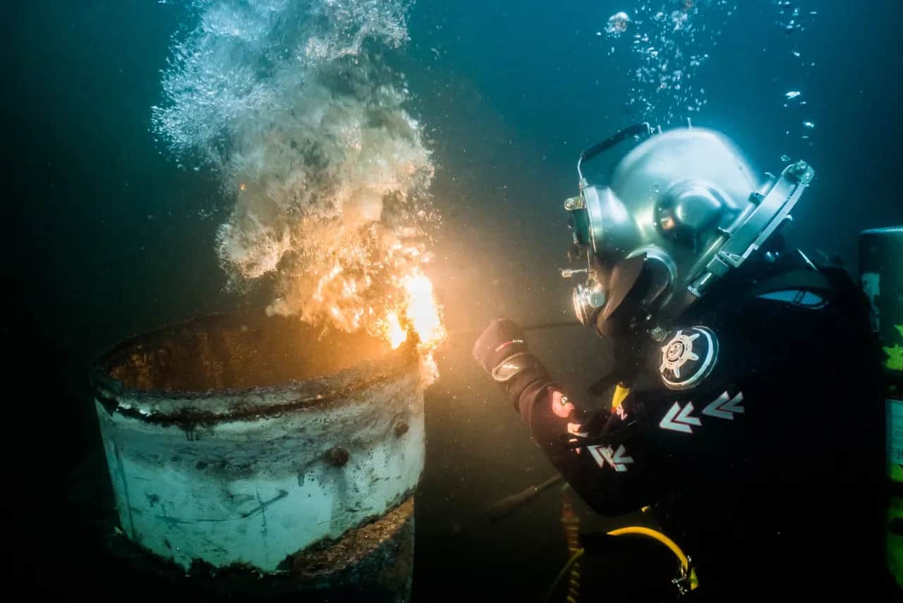 Ile zarabia spawacz podwodny? Zaskakujące fakty o wynagrodzeniach
